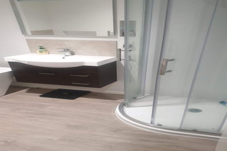 Photo of property in 15 Loasby Crescent, Newlands, Wellington, 6037