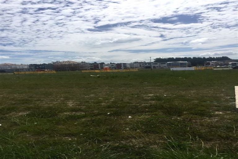 Photo of property in 28 Myland Drive, Hobsonville, Auckland, 0616