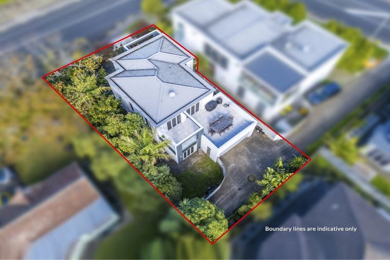 Photo of property in 217a East Coast Road, Campbells Bay, Auckland, 0620