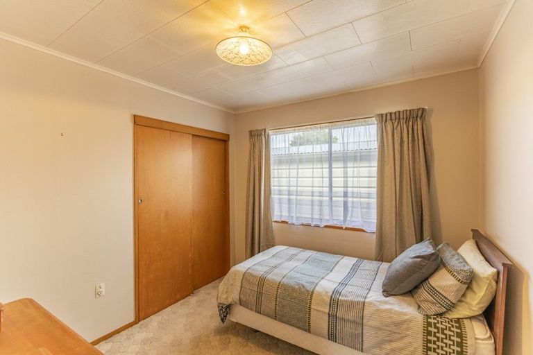 Photo of property in 12 Coventry Avenue, Tamatea, Napier, 4112