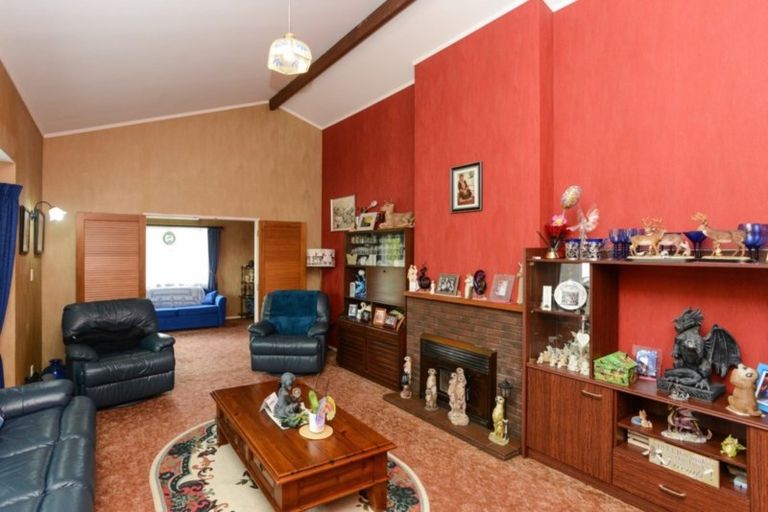 Photo of property in 10 Watts Road, Waipawa, 4210