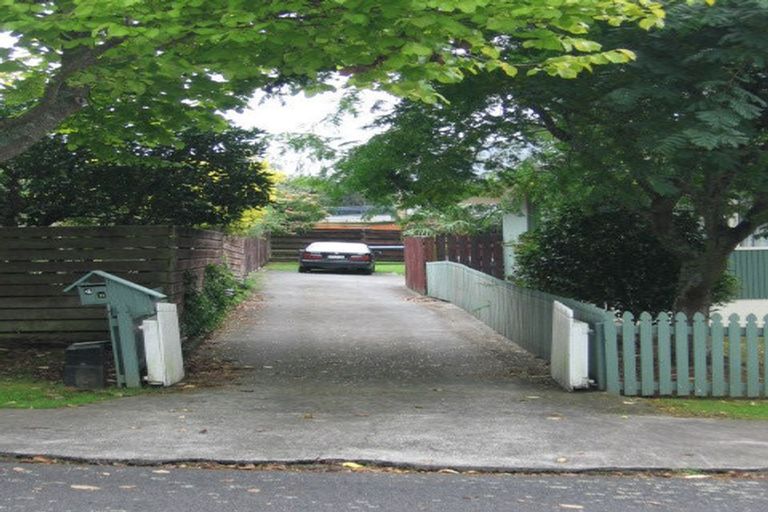 Photo of property in 1/4 Grove Lane, Pakuranga, Auckland, 2010