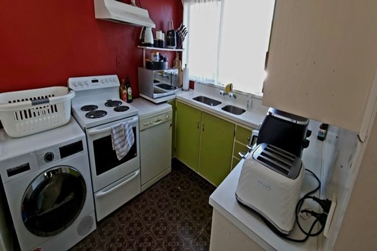 Photo of property in 125 Mark Avenue, Grenada Village, Wellington, 6037
