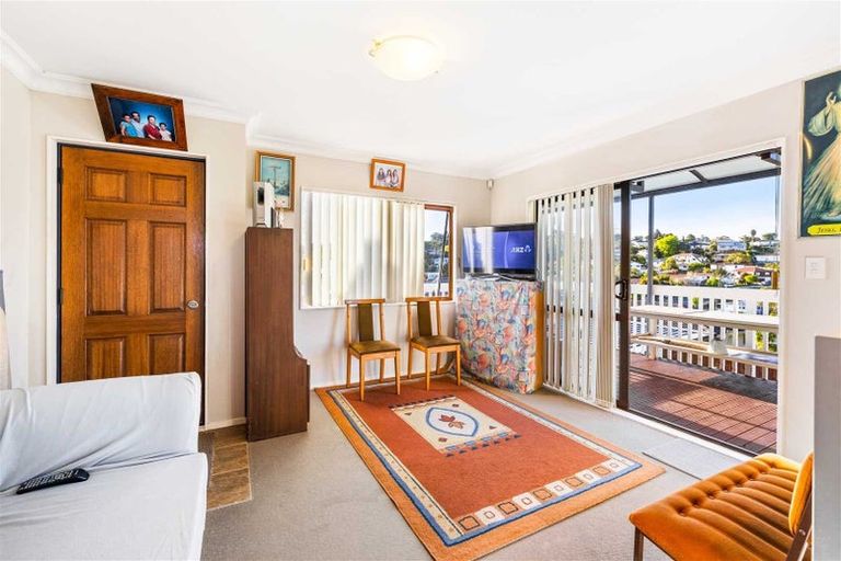 Photo of property in 7 Garton Drive, Massey, Auckland, 0614