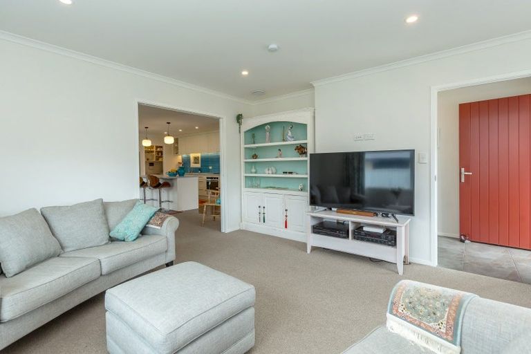 Photo of property in 38 Westwood Avenue, Greytown, 5712