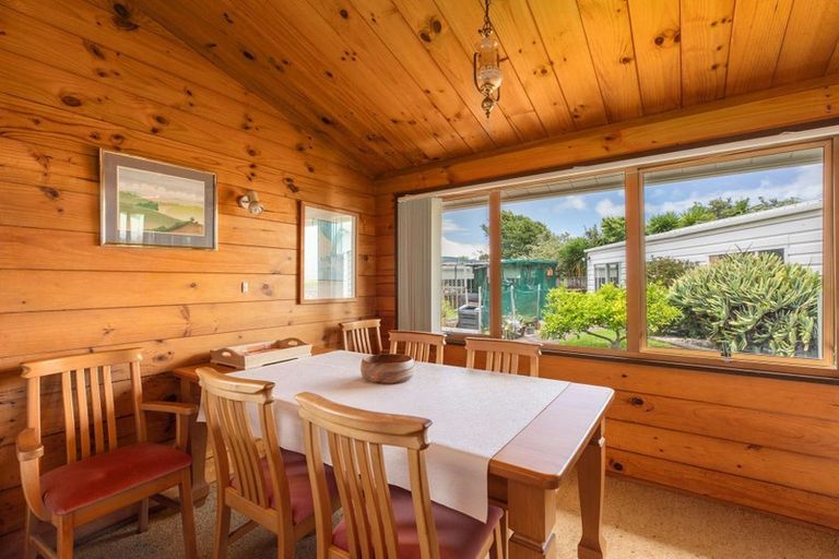 Photo of property in 1 James Bright Lane, Waiuku, 2123