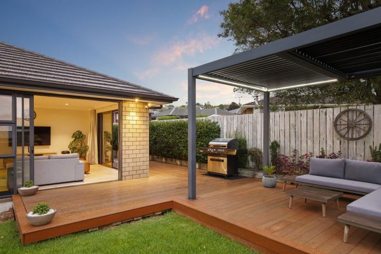 Photo of property in 12a Henry Curd Terrace, Pukekohe, 2120