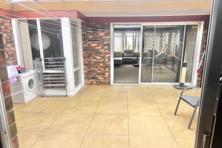 Photo of property in 6 Miramar Place, Pakuranga, Auckland, 2010
