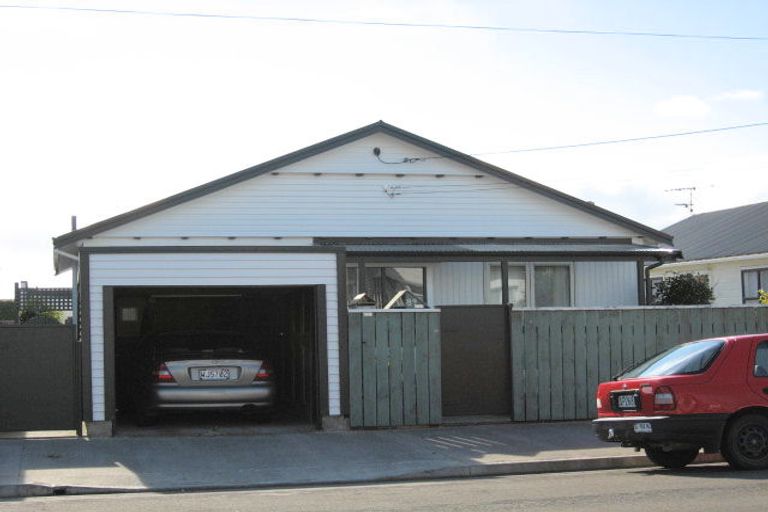 Photo of property in 89 Endeavour Street, Lyall Bay, Wellington, 6022