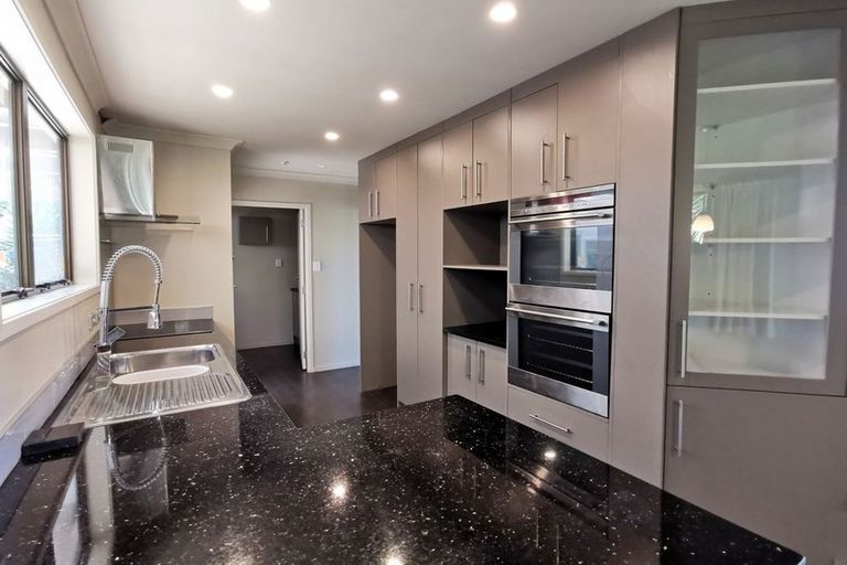 Photo of property in 41 Pisces Road, Glen Eden, Auckland, 0602