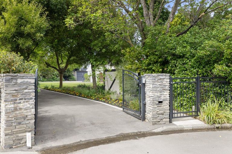 Photo of property in 3 Ashdale Lane, Strowan, Christchurch, 8052