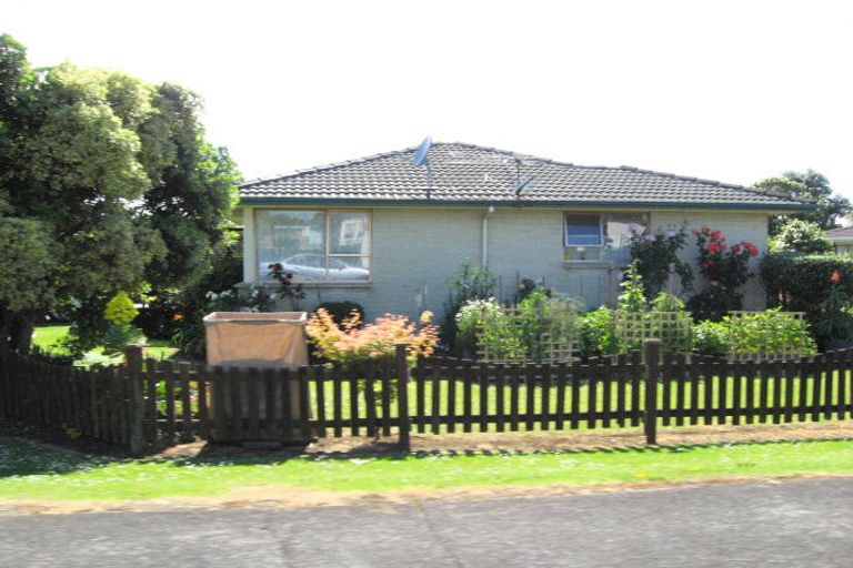 Photo of property in 1/42 Crawford Avenue, Mangere Bridge, Auckland, 2022