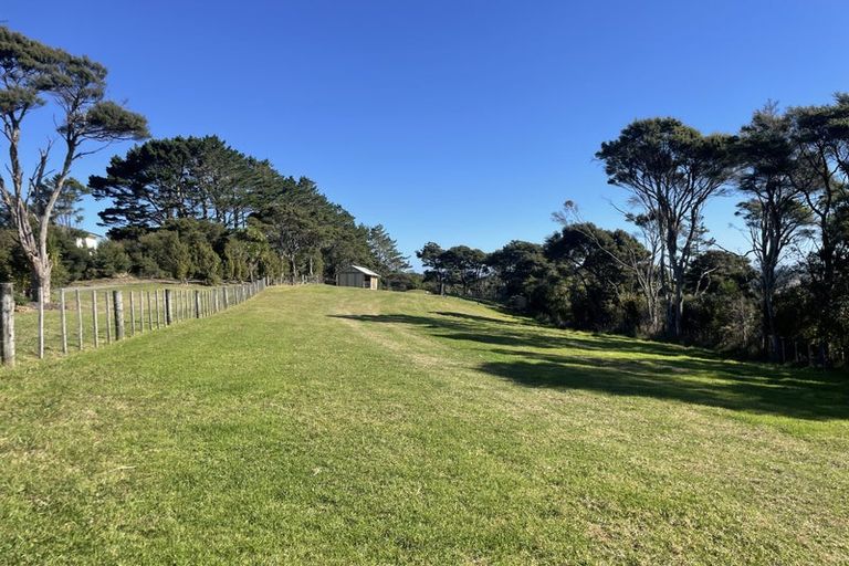 Photo of property in 225 Zanders Road, Helensville, 0882