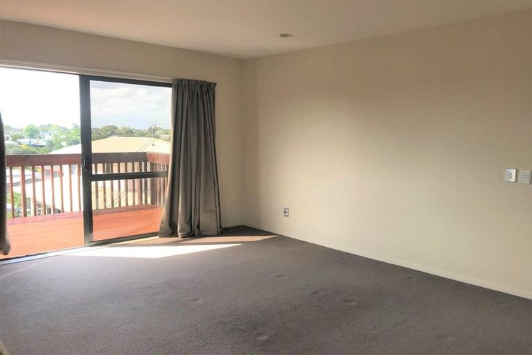 Photo of property in 159 Colwill Road, Massey, Auckland, 0614