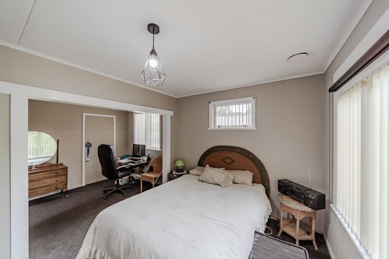 Photo of property in 30 Higginson Street, Otane, 4202