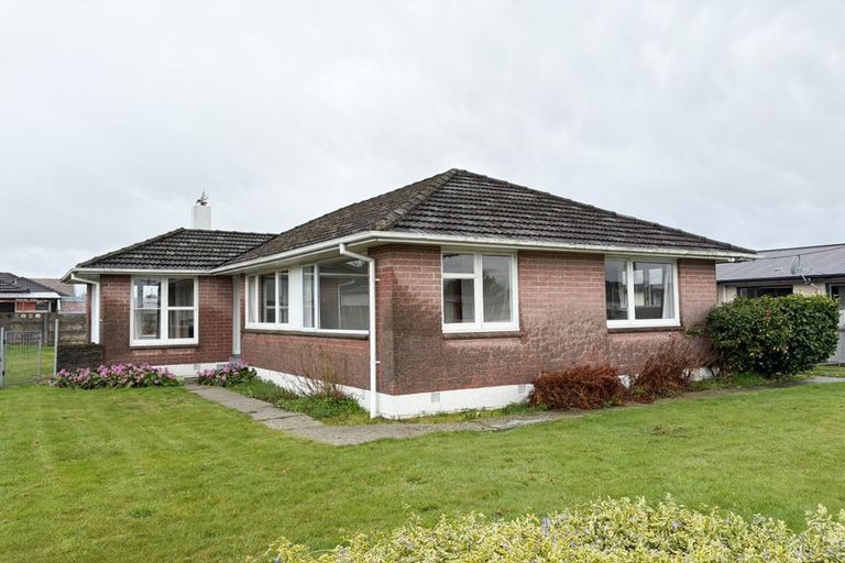 Photo of property in 21 Charlton Road, Gore, 9710