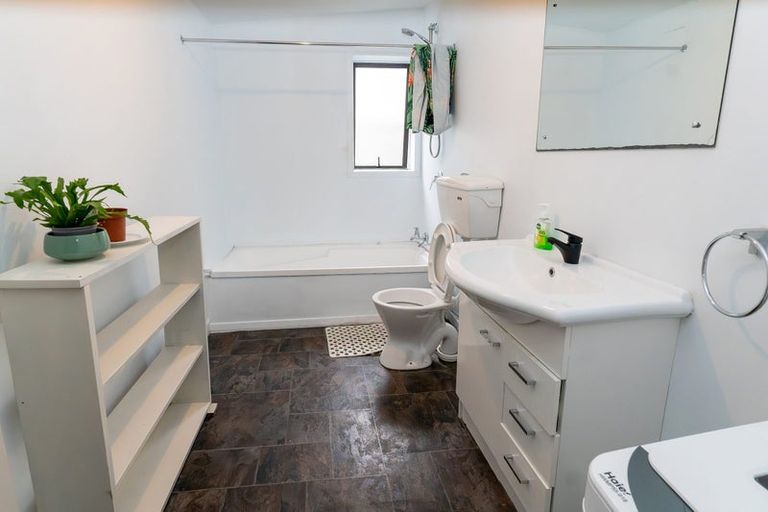 Photo of property in 103 Bay View Road, South Dunedin, Dunedin, 9012