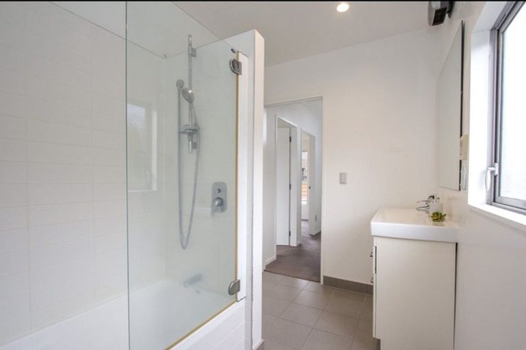 Photo of property in 5/12 Agra Crescent, Khandallah, Wellington, 6035