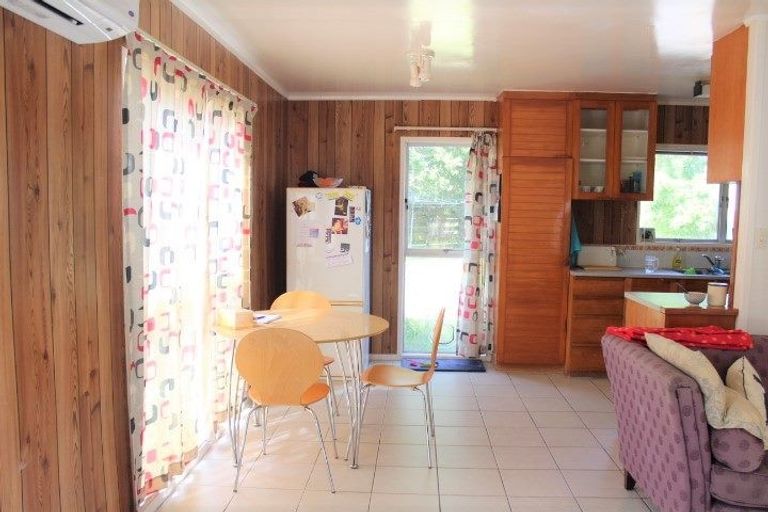 Photo of property in 10 Lynley Place, Pakuranga Heights, Auckland, 2010