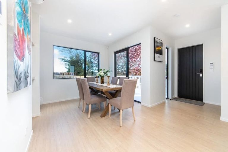 Photo of property in 7a Buisson Glade, West Harbour, 0618