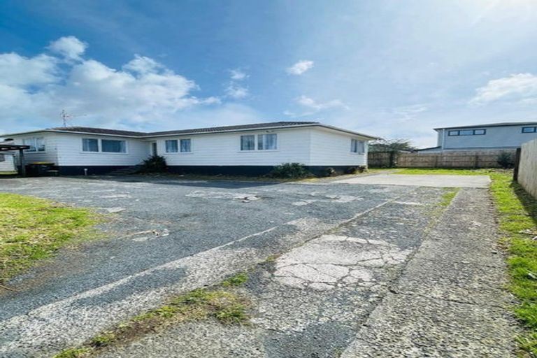 Photo of property in 20 Gambare Place, Wattle Downs, Auckland, 2103
