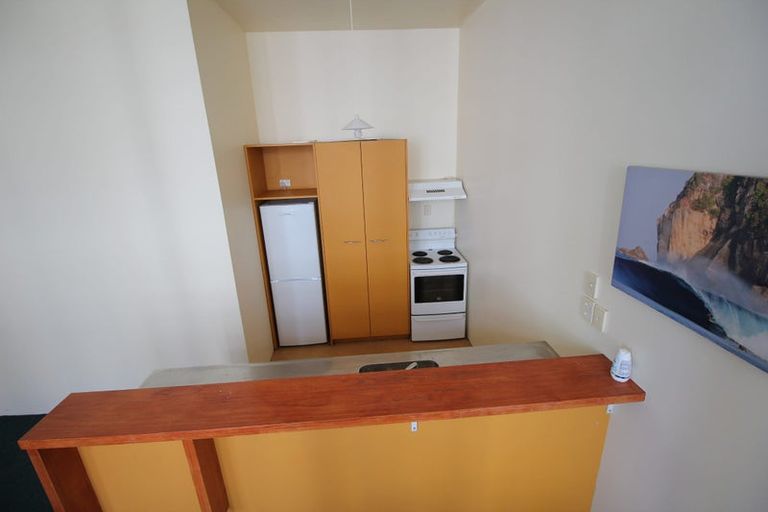 Photo of property in 4 Torrens Terrace, Mount Cook, Wellington, 6011