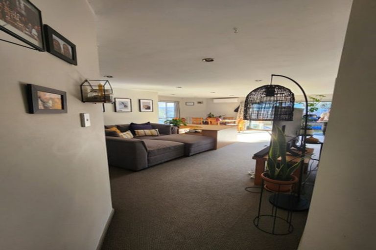 Photo of property in 17b Scotstoun Place, Glen Eden, Auckland, 0602