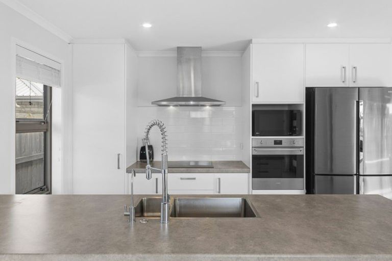 Photo of property in 176 Te Okuroa Drive, Papamoa, 3118