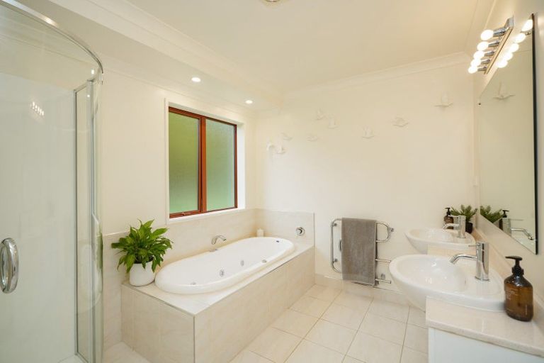 Photo of property in 14 Oreti Road, Otatara, Invercargill, 9879