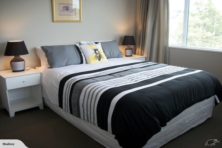 Photo of property in 15 Pentonville Close, Westmorland, Christchurch, 8025