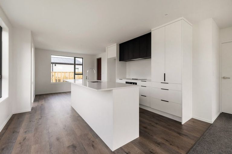 Photo of property in 7 Victor Way, Hamilton Lake, Hamilton, 3204