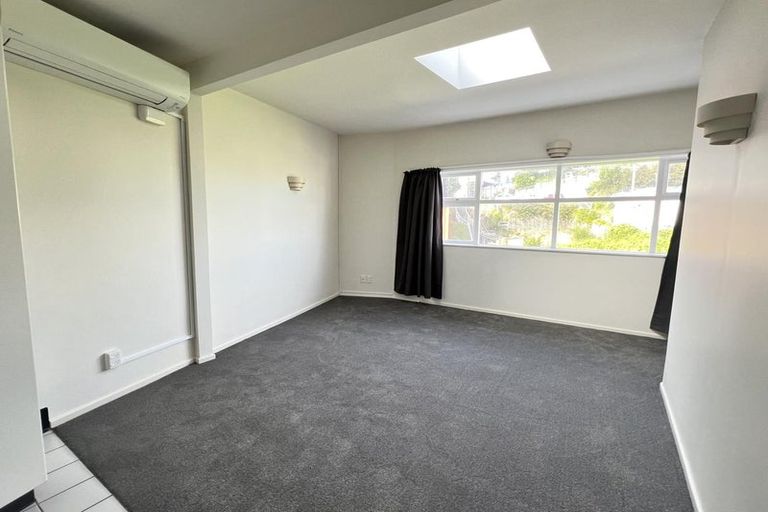 Photo of property in Parkland Flats, 16/51u Adams Terrace, Kelburn, Wellington, 6021