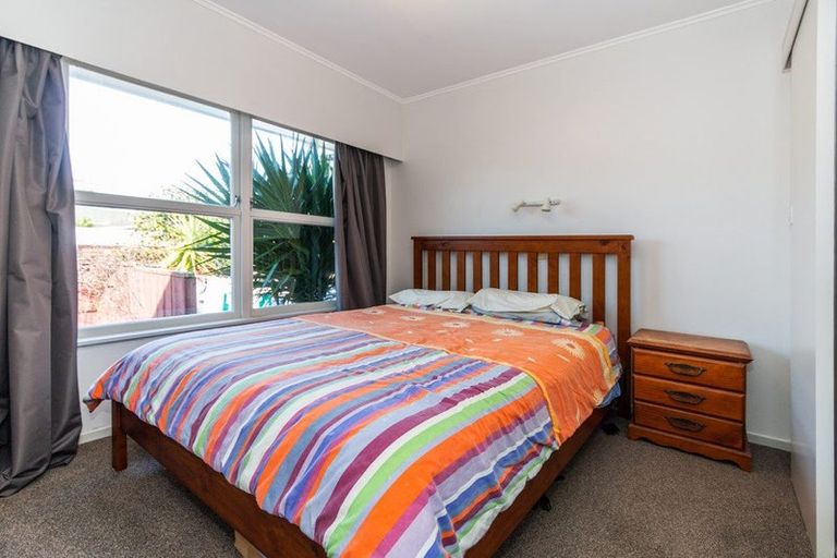 Photo of property in 1/12 Walter Street, Hauraki, Auckland, 0622
