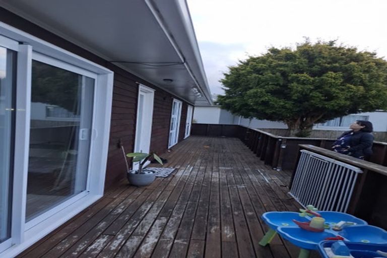 Photo of property in 1/45 Evelyn Place, Hillcrest, Auckland, 0627
