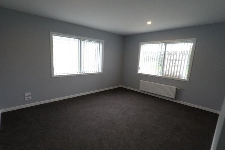 Photo of property in 12 Glide Lane, Whitby, Porirua, 5024