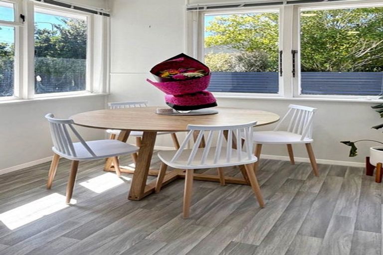 Photo of property in 16 Sherwill Street East, Feilding, 4702