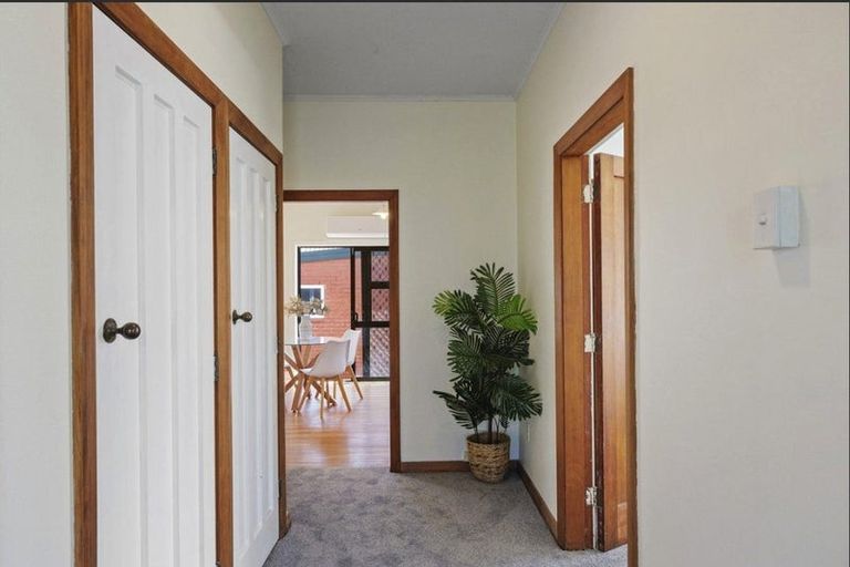 Photo of property in 21 Rudleigh Avenue, Upper Riccarton, Christchurch, 8041