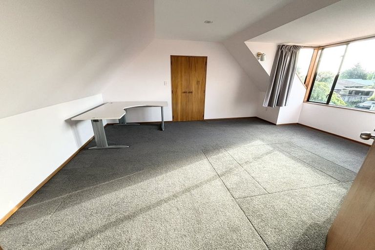 Photo of property in 9 Wynand Place, Sockburn, Christchurch, 8042