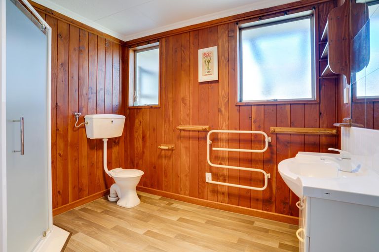 Photo of property in 8 Rata Road, Twizel, 7901