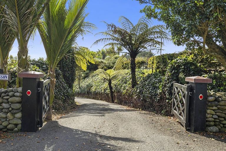 Photo of property in 475 Frankley Road, Hurworth, New Plymouth, 4371