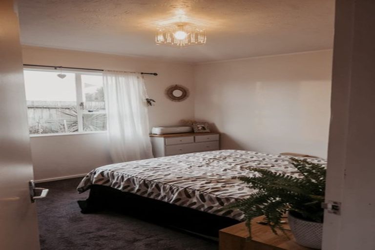 Photo of property in 15 The Bollard, Whitby, Porirua, 5024