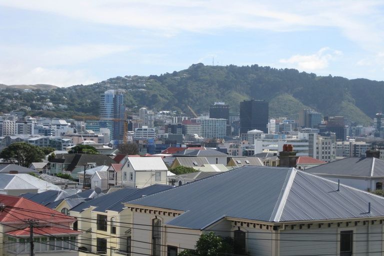 Photo of property in 4u8 Derby Street, Mount Victoria, Wellington, 6011