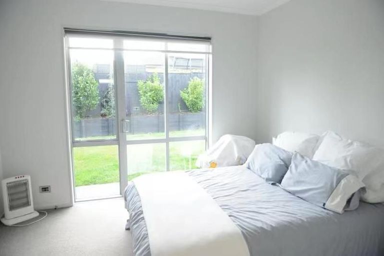 Photo of property in 11 Fountain Avenue, Karaka, Papakura, 2113