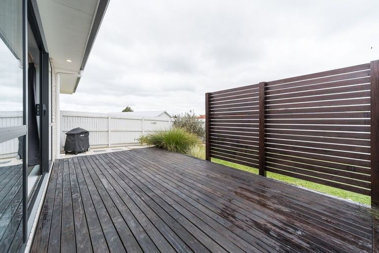 Photo of property in 6 Wescombe Grove, Feilding, 4702