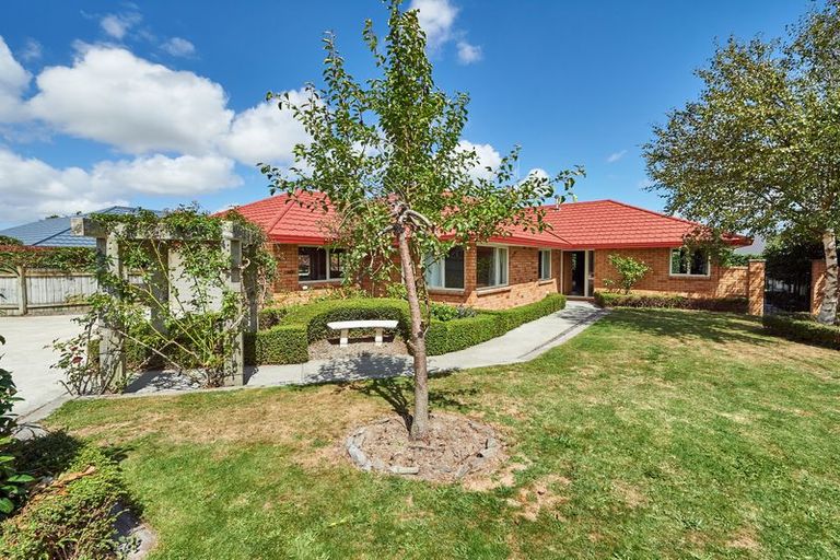 Photo of property in 48 Parnell Heights Drive, Kelvin Grove, Palmerston North, 4414