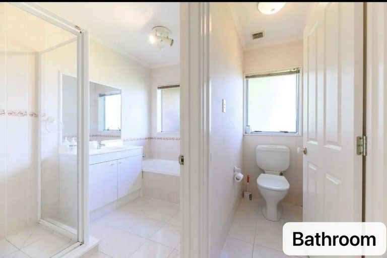 Photo of property in 1 Quartley Place, Huntington Park, Auckland, 2013