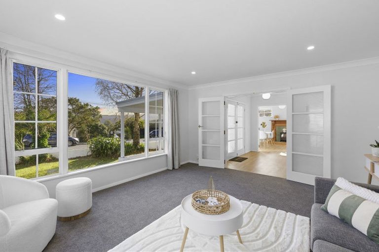 Photo of property in 117 Horoeka Street, Stokes Valley, Lower Hutt, 5019