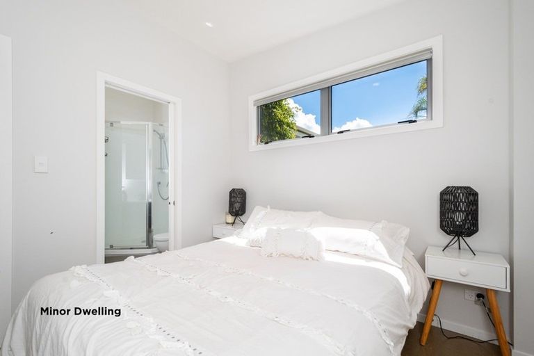 Photo of property in 24a Cambridge Road, Riverhead, 0820