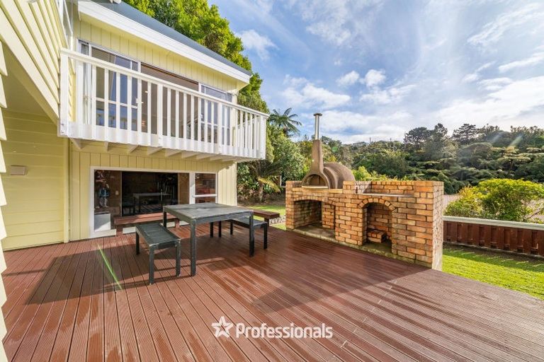 Photo of property in 108 Normandale Road, Normandale, Lower Hutt, 5010