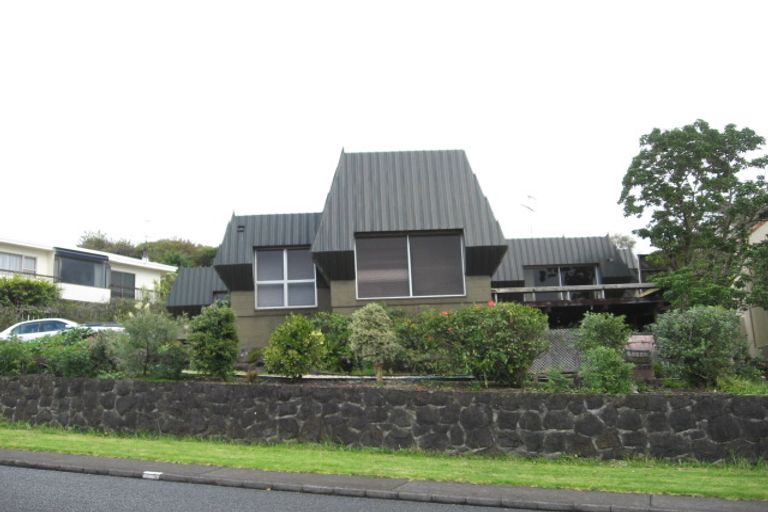 Photo of property in 46 Haseler Crescent, Howick, Auckland, 2014